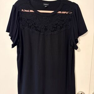 Torrid Black Floral Lace Short Sleeve Top